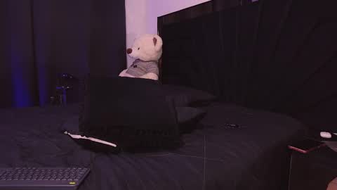 Snapshot of farid_jake_ chatting on November 8, 11:36 pm farid_jake_ online show from November 8, 11:36 pm