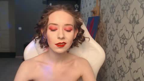 Fascinating   Eyes online show from March 28, 12:10 am