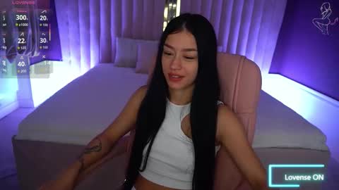 Snapshot of fatalenellie chatting on October 20, 7:47 pm Nellie online show from October 20, 7:47 pm