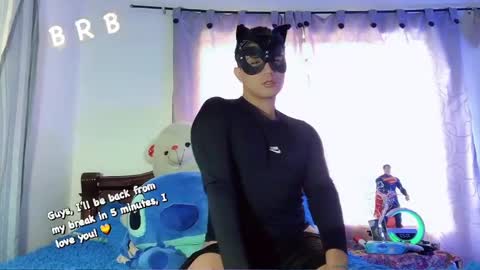 Snapshot of fatass_420 chatting on February 21, 10:15 pm Johan online show from February 21, 10:15 pm