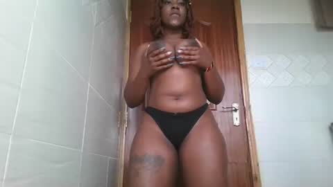 Snapshot of fatassfreak254 chatting on December 21, 8:39 am Winnie online show from December 21, 8:39 am