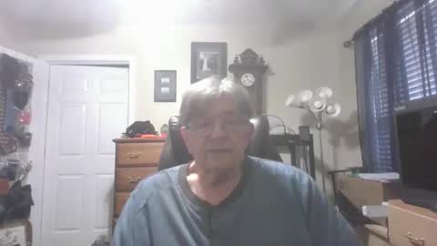 fatdickad online show from April 8, 12:16 pm