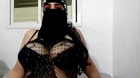 fati_123 online show from November 5, 8:42 pm