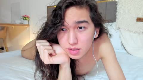 Snapshot of fatikhsweet chatting on December 8, 12:52 pm Sweet heart but friends call me Fatman online show from December 8, 12:52 pm