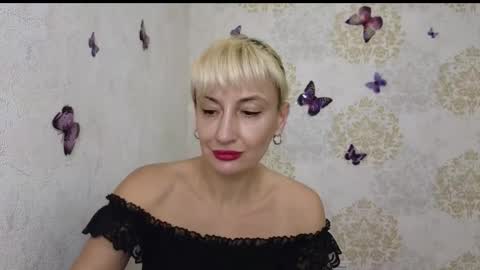 Snapshot of favorite_angel chatting on January 27, 10:38 pm favorite_angel online show from January 27, 10:38 pm