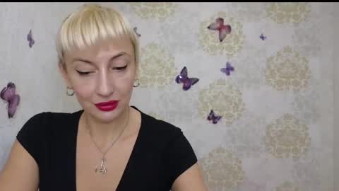 Snapshot of favorite_angel chatting on January 28, 9:40 pm favorite_angel online show from January 28, 9:40 pm