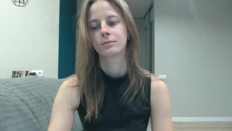 Snapshot of favoriteyour chatting on November 6, 4:35 am favoriteyour online show from November 6, 4:35 am