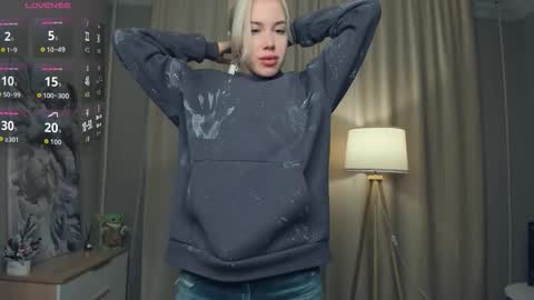 Emma online show from January 12, 7:52 pm