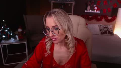 Fay online show from December 10, 12:27 pm