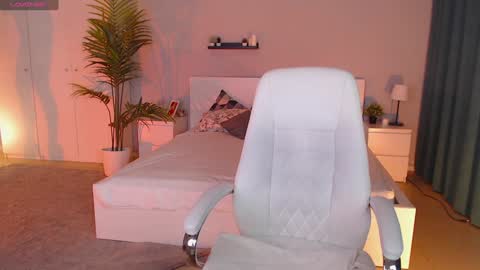 Fay online show from January 30, 12:27 pm