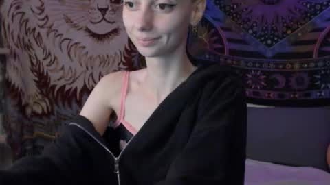 Mossfairy online show from October 7, 11:57 pm