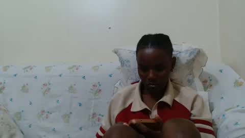 Snapshot of fayrie1 chatting on September 16, 11:11 am fayrie1 online show from September 16, 11:11 am