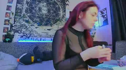 Snapshot of fearlessdiva_x chatting on November 25, 2:33 am Diva online show from November 25, 2:33 am