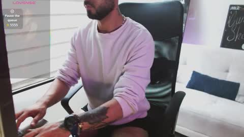 Snapshot of federico_ojitosverdes chatting on January 14, 6:13 pm Federico Ofarrel online show from January 14, 6:13 pm