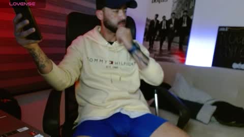 Snapshot of federico_ojitosverdes chatting on March 1, 5:20 am Federico Ofarrel online show from March 1, 5:20 am