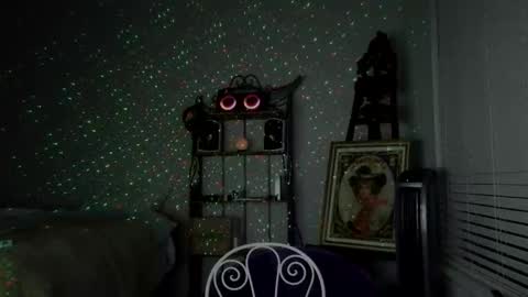 PullouProblems online show from November 17, 1:11 am