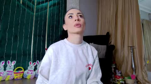 FeetVibe online show from April 4, 6:55 am