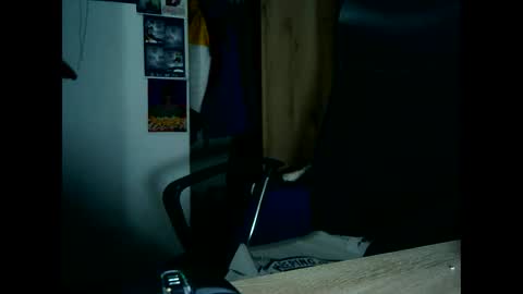 Snapshot of feliiperestrepoleon chatting on December 19, 9:05 am feliiperestrepoleon online show from December 19, 9:05 am