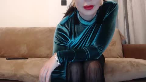 FelineChic online show from January 8, 5:16 am