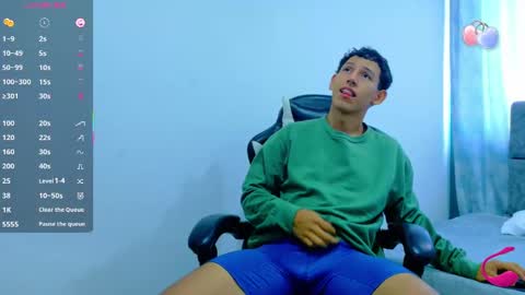 felipehot_gonzales online show from October 24, 12:23 pm