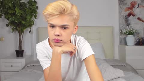 Felix online show from February 7, 10:20 pm