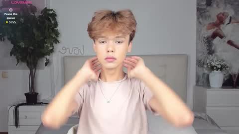 Felix online show from September 27, 5:51 pm