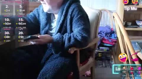 Snapshot of fellainsp8 chatting on September 22, 7:32 am Adam online show from September 22, 7:32 am