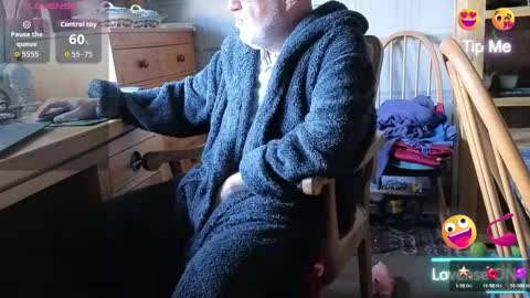 Snapshot of fellainsp8 chatting on September 23, 7:44 am Adam online show from September 23, 7:44 am