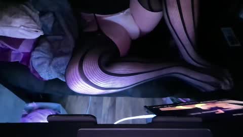 Snapshot of femboywannabe chatting on January 3, 2:40 pm ElaraJean online show from January 3, 2:40 pm