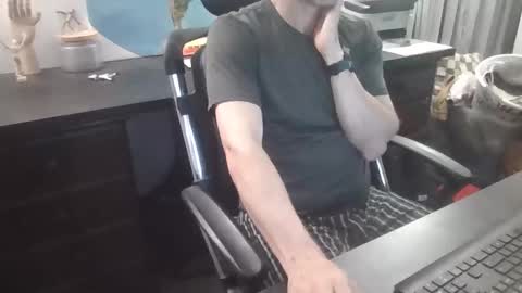 femdomsubby online show from January 8, 11:01 am