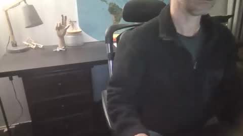 femdomsubby online show from April 12, 9:47 am