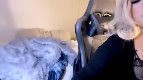 this is justice tricia a bigelow. she was fucking my husband tom girardi online show from January 18, 7:49 am