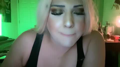 this is justice tricia a bigelow. she was fucking my husband tom girardi online show from February 22, 8:29 am