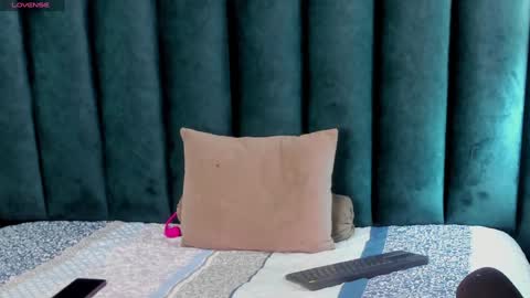 Karol online show from December 8, 3:45 pm