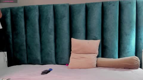 Karol online show from December 14, 5:58 pm