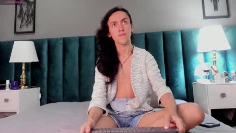 Karol online show from December 15, 9:09 pm