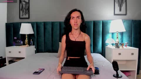 Karol online show from January 3, 7:07 pm