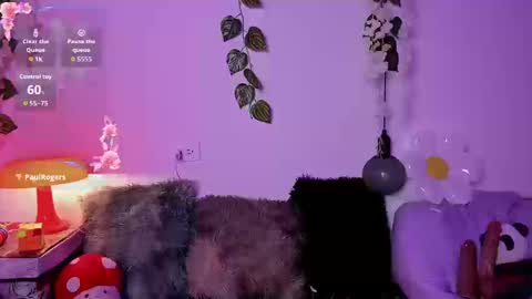 Snapshot of fernanda_indie chatting on September 27, 9:53 pm F E R N A N D A online show from September 27, 9:53 pm