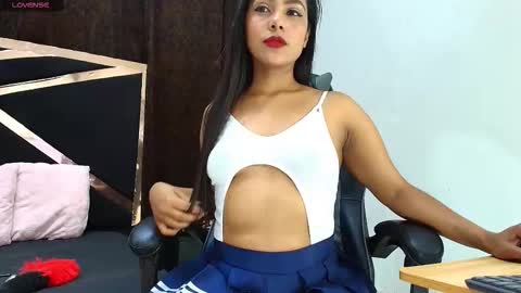 Snapshot of fernandabrown_ chatting on November 17, 7:36 am Fernandabrown s online show from November 17, 7:36 am