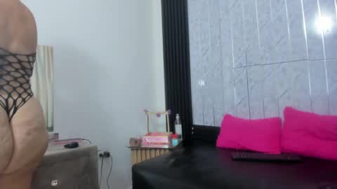 Snapshot of fernandaclar chatting on October 9, 7:56 pm Fernandaclar online show from October 9, 7:56 pm