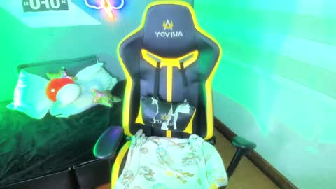 Fernanda Diaz online show from January 4, 5:05 am