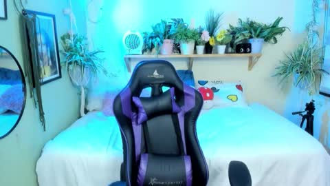 Fernanda Diaz online show from September 17, 4:41 pm