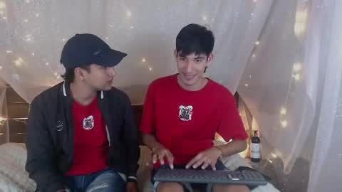 Snapshot of ferphoenix_ chatting on January 10, 9:34 am FER PHOENIX online show from January 10, 9:34 am