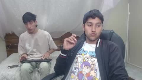 Snapshot of ferphoenix_ chatting on January 15, 3:33 am FER PHOENIX online show from January 15, 3:33 am