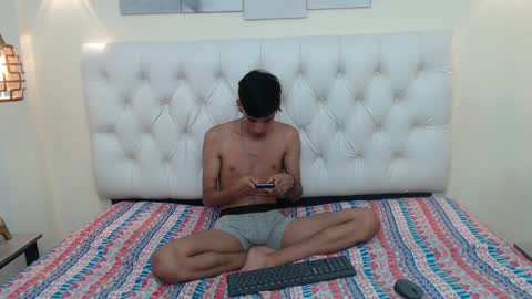 Snapshot of ferphoenix_ chatting on January 27, 6:30 am FER PHOENIX online show from January 27, 6:30 am