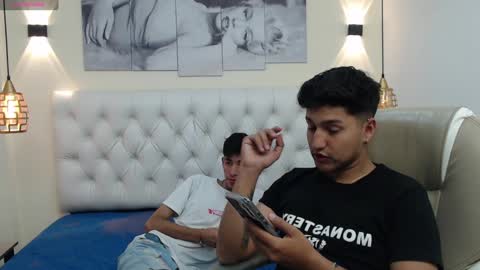 Snapshot of ferphoenix_ chatting on January 30, 3:44 am FER PHOENIX online show from January 30, 3:44 am