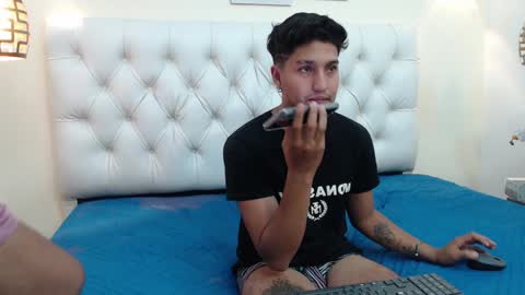 Snapshot of ferphoenix_ chatting on January 30, 6:46 am FER PHOENIX online show from January 30, 6:46 am