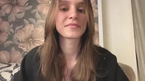 Lisa online show from March 18, 1:47 pm