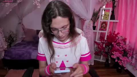 fi_cosplay online show from October 20, 9:15 pm