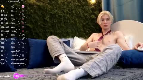 Thomas online show from November 16, 4:45 pm